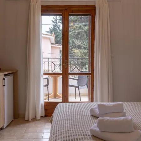 Sea Side Отель *